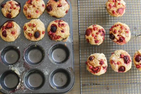 Bakemaster Lifestyle Shot Berry Muffins