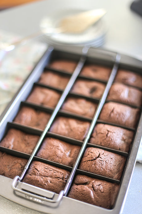 Chicago Metallic Brownie Pan Review