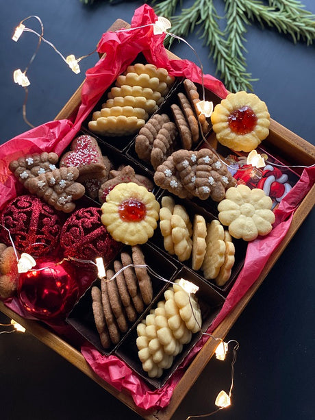 Christmas Butter Cookies & Speculaas Spritz Cookie