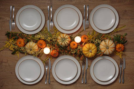 Top 10 Must-Haves for the Perfect Table Setting