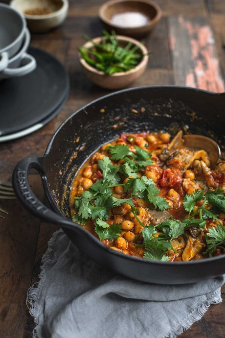 Vegan-friendly Quick Mushroom Chickpea Curry