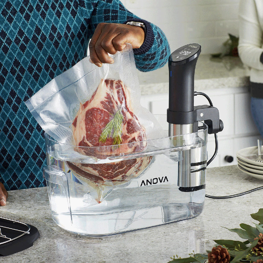 Anova Sous Vide Kit Cooker and Container Bundle - Image 05