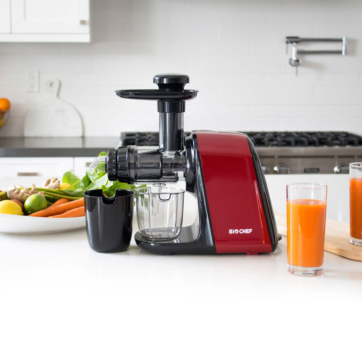 BioChef Axis Compact Cold Press Juicer Red - Image 05