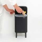 Brabantia Bo Hi Waste Bin 4 Litre Matte in Black - Image 06