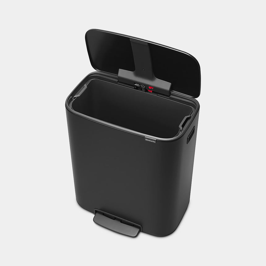 Brabantia BO Pedal Bin 60L Matt in Black - Image 02