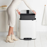 Brabantia BO Pedal Bin 60L in White - Image 04