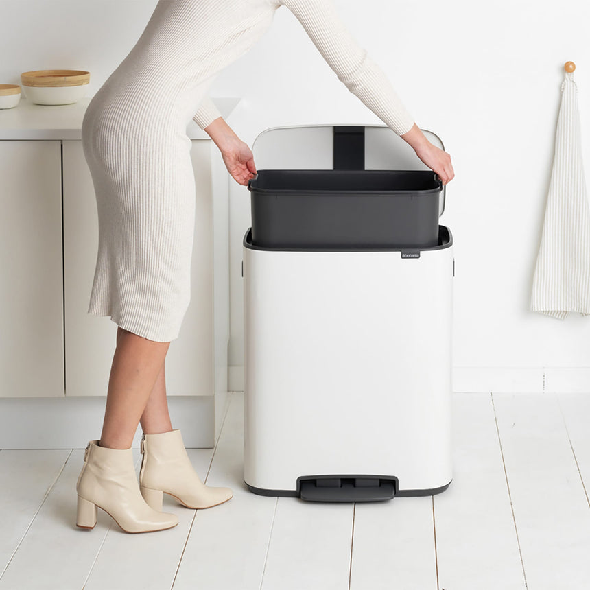 Brabantia BO Pedal Bin 60L in White - Image 04