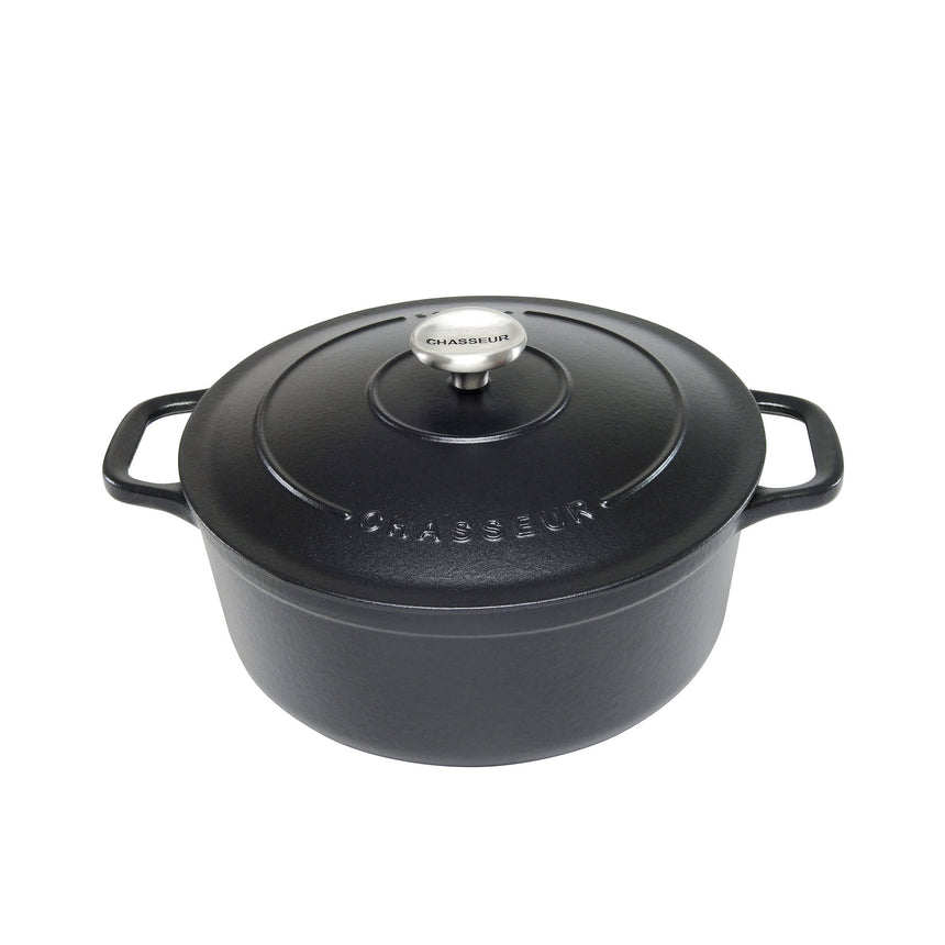 Chasseur Round French Oven 26cm 5 Litre Matte in Black - Image 01