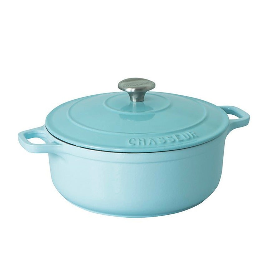 Chasseur Round French Oven 28cm 6.1 Litre Duck Egg in Blue - Image 01