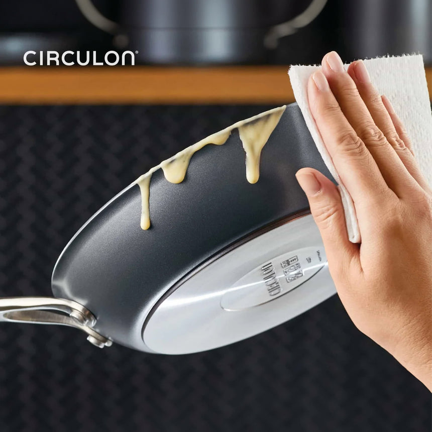 Circulon ScratchDefense Non Stick Covered Sauteuse 28cm - 4.7 Litre - Image 04