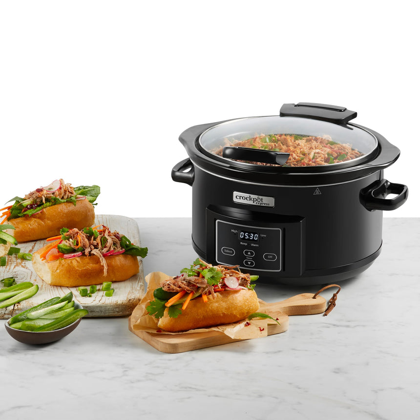 Crock-Pot Lift & Serve Slow Cooker 4.7 Litre in Black - Image 02