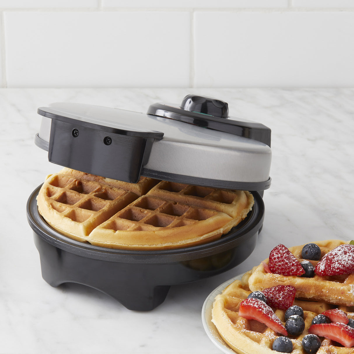 Davis & Waddell Electric Non-Stick Waffle Maker - Image 02