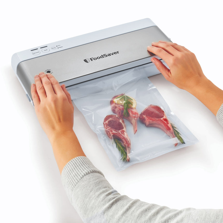 FoodSaver VS1500 PowerVac 3 in 1 Vacuum Sealer in White - Image 06