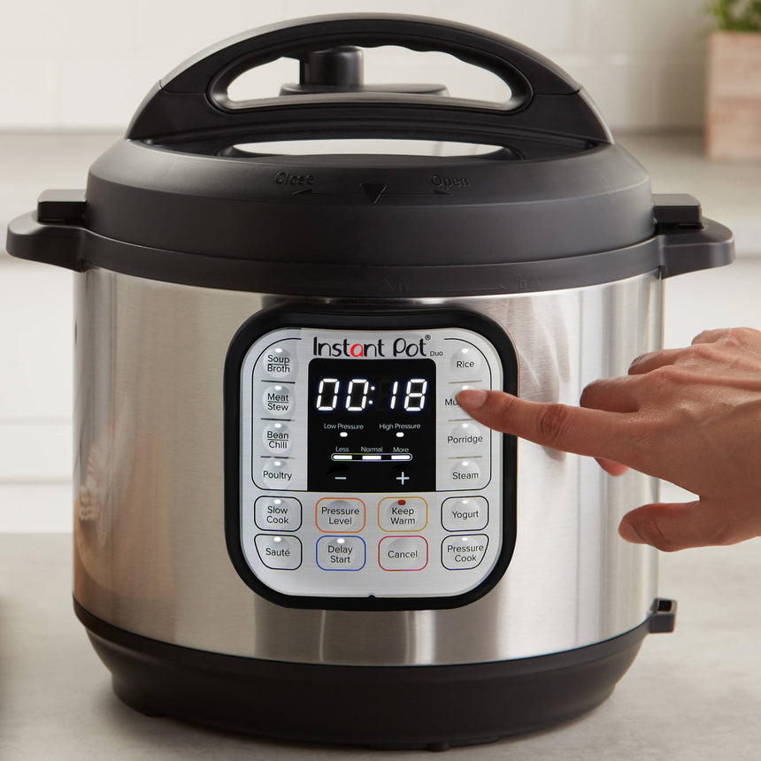 Instant Pot Duo 7 in 1 Multi Cooker 8 Litre - Image 02