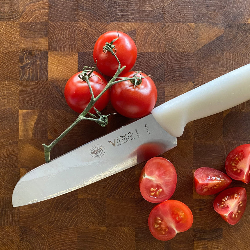 Ironclad Santoku Knife 18cm - Image 03