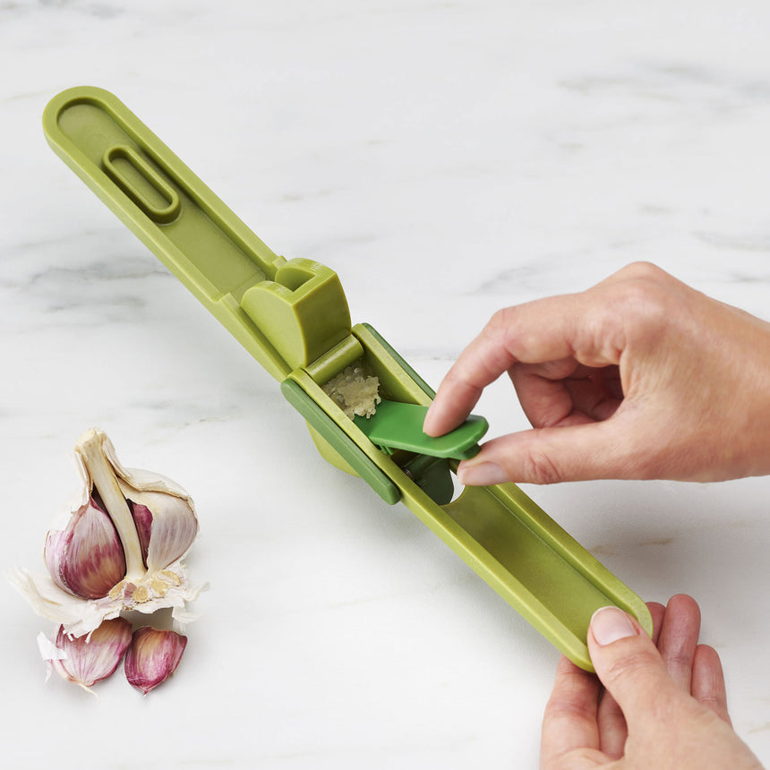 Joseph Joseph CleanForce Garlic Press Green - Image 06