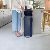 Joseph Joseph Porta EasyEmpty Pedal Bin 40L Midnight in Blue - Image 04