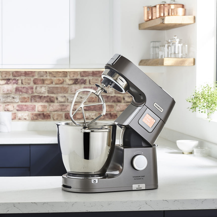 Kenwood Titanium Chef KWL90004SI Patissier Stand Mixer Silver - Image 04