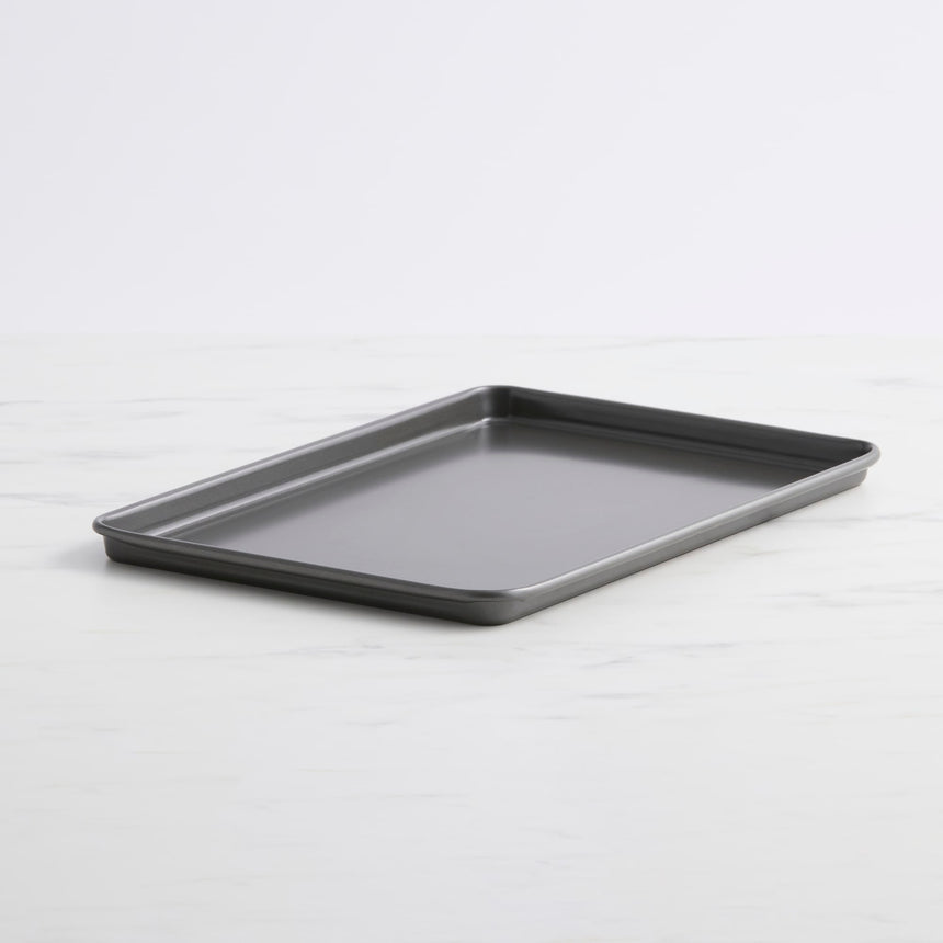 Kitchen Pro Bakewell Baking Tray 40x27cm - Image 01