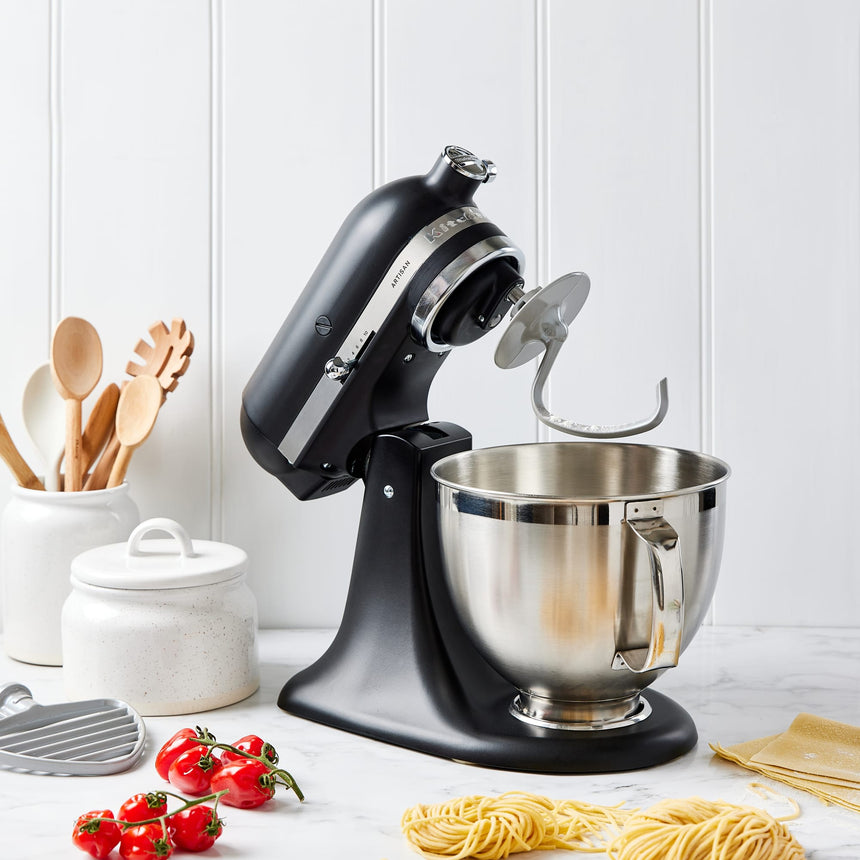 Kitchenaid Artisan KSM195 Stand Mixer Matte in Black - Image 02