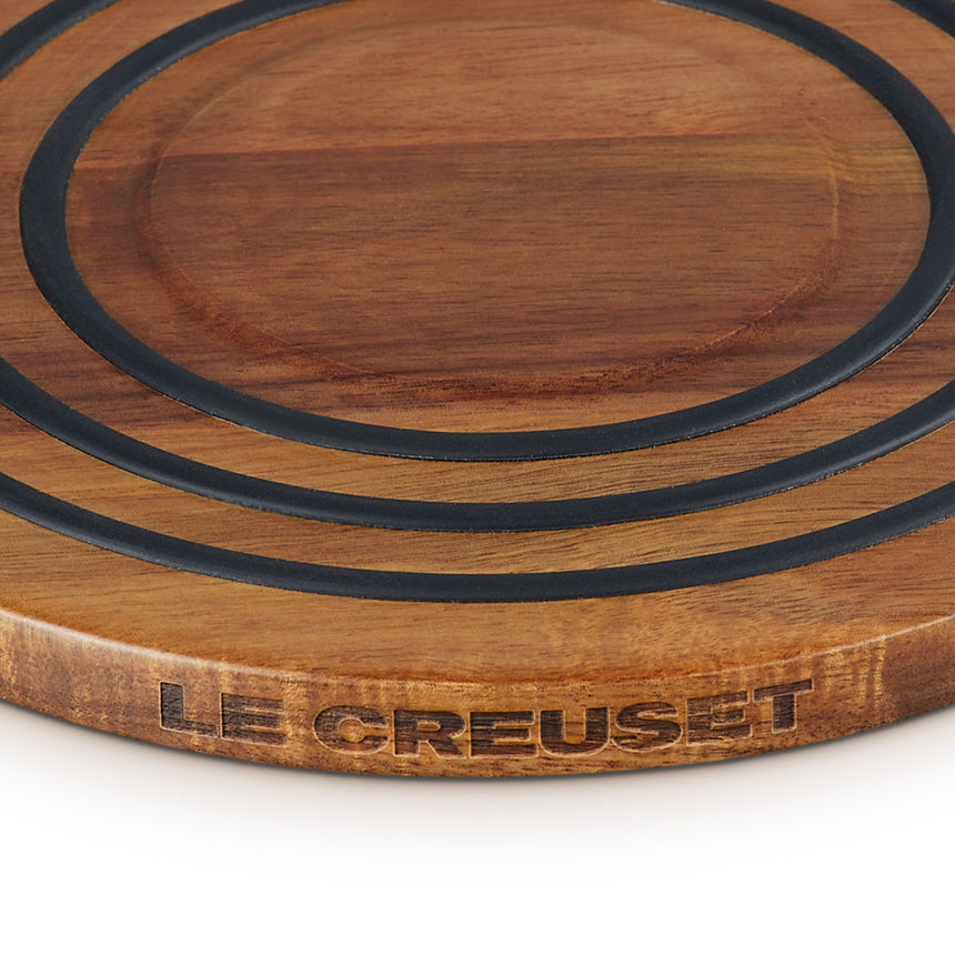 Le Creuset Acacia Magnetic Trivet 20cm - Image 05