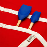 Le Creuset Apron Cerise - Image 03