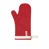 Le Creuset Oven Mitt Cerise - Image 01