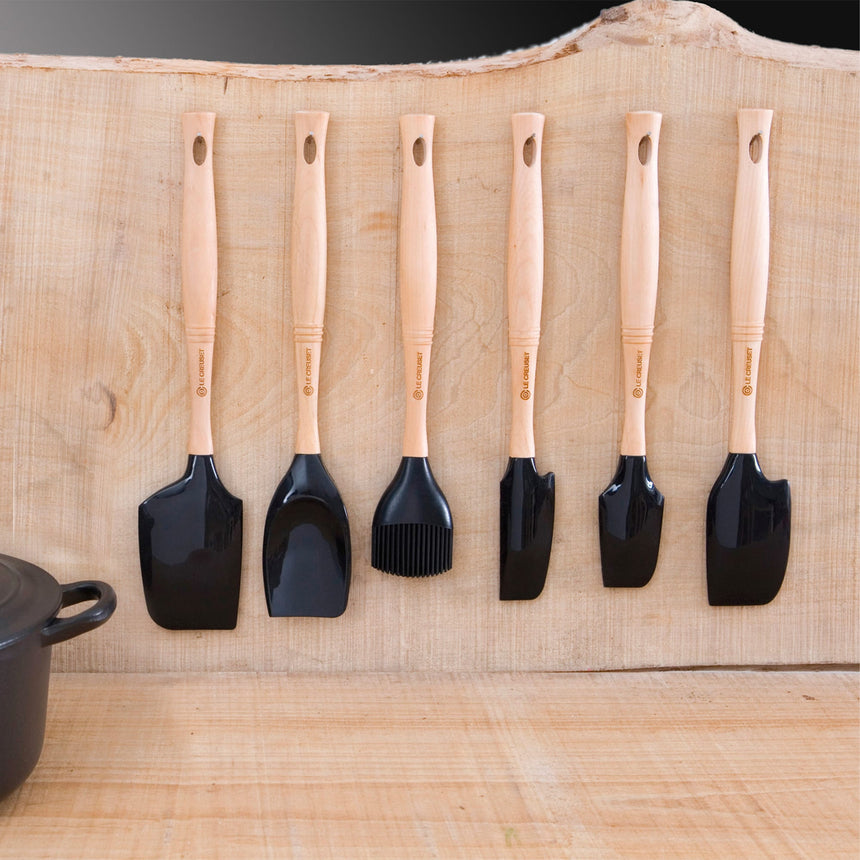 Le Creuset Professional Large Spatula in Black - Image 03