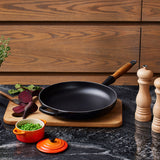 Le Creuset Signature Cast Iron 28cm Frypan Satin in Black - Image 04