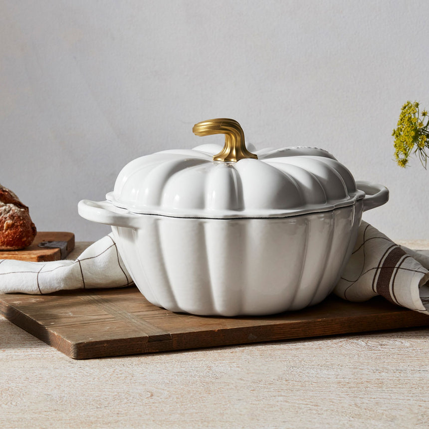 Le Creuset Signature Cast Iron Pumpkin Casserole 24cm - 3.7L White - Image 03