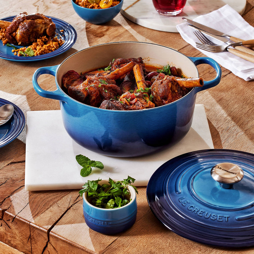 Le Creuset Signature Cast Iron Round Casserole 20cm Azure in Blue - Image 02