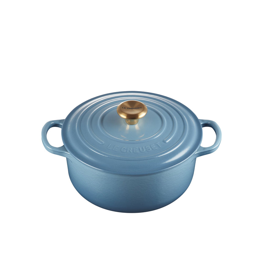 Le Creuset Signature Cast Iron Round Casserole 20cm - 2.4L Chambray - Image 01