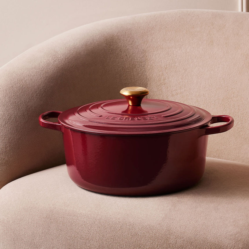 Le Creuset Signature Cast Iron Round Casserole 20cm - 2.4 litre Rhone with Gold Knob - Image 02