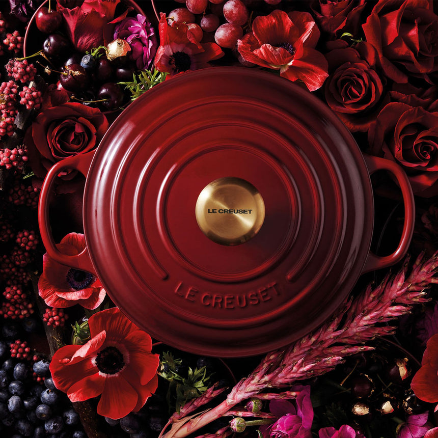 Le Creuset Signature Cast Iron Round Casserole 22cm - 3.3 Litre Rhone with Gold Knob - Image 06