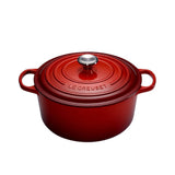 Le Creuset Signature Cast Iron Round French Oven 24cm 4.2 Litre Cerise in Red - Image 01