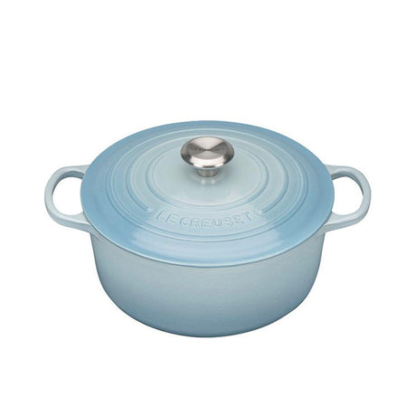 Le Creuset Signature Cast Iron Round French Oven 24cm 4.2 Litre Coastal in Blue - Image 01