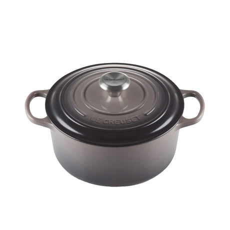 Le Creuset Signature Cast Iron Round Casserole 24cm - 4.2 Litre Flint - Image 01