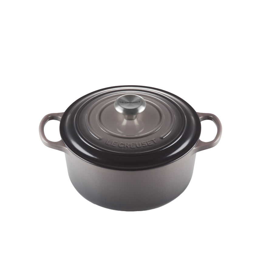 Le Creuset Signature Cast Iron Round Casserole 24cm - 4.2 Litre Flint - Image 02