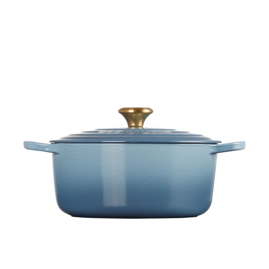 Le Creuset Signature Cast Iron Round Casserole 26cm - 5.3L Chambray - Image 04