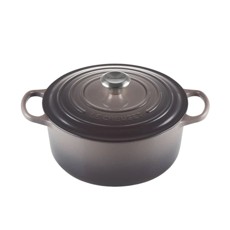 Le Creuset Signature Cast Iron Round Casserole 26cm - 5.3 Litre Flint - Image 01