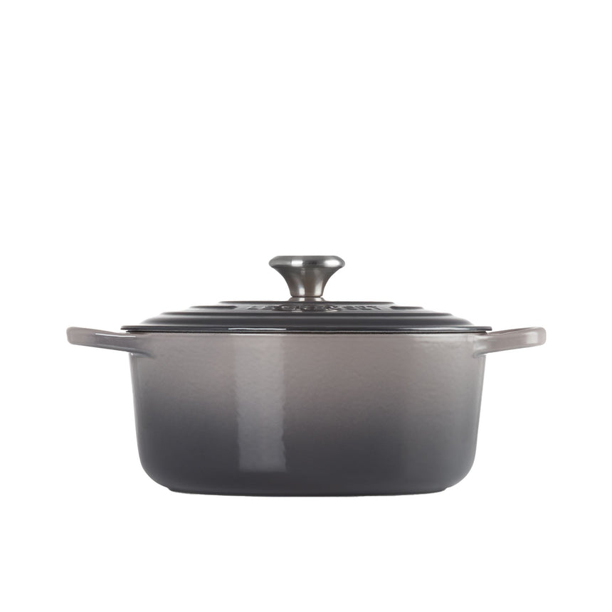 Le Creuset Signature Cast Iron Round Casserole 26cm - 5.3 Litre Flint - Image 03