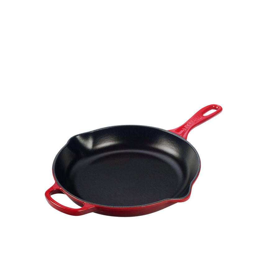 Le Creuset Signature Cast Iron Round Skillet 20cm Cerise in Red - Image 01