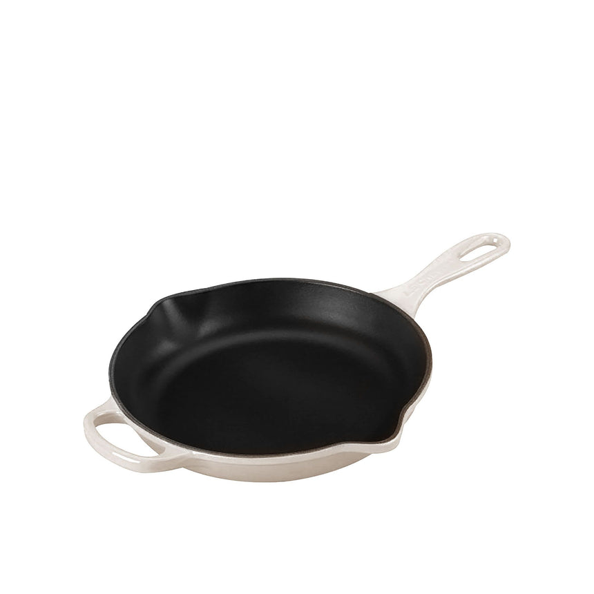 Le Creuset Signature Cast Iron Round Skillet 20cm Meringue - Image 01