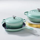 Le Creuset Signature Cast Iron Round Skillet 26cm Sage - Image 04