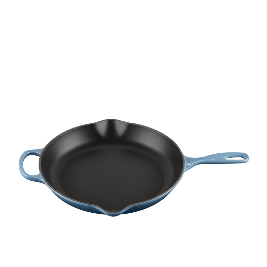 Le Creuset Signature Cast Iron Round Skillet 30cm Chambray - Image 03