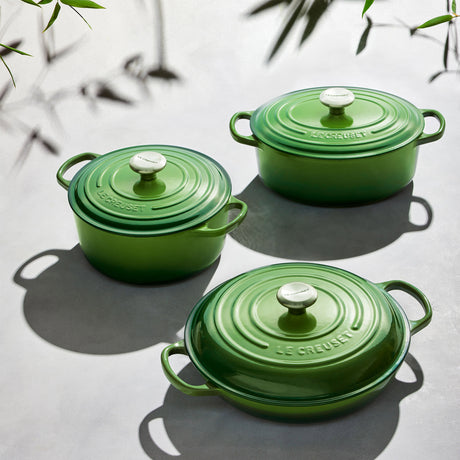 Le Creuset Signature Cast Iron Shallow Casserole 26cm Bamboo Green - Image 02