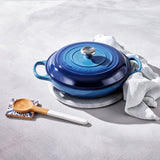 Le Creuset Signature Cast Iron Shallow Casserole 26cm Azure in Blue - Image 03