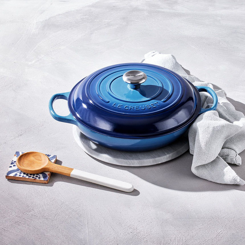 Le Creuset Signature Cast Iron Shallow Casserole 30cm Azure in Blue - Image 04