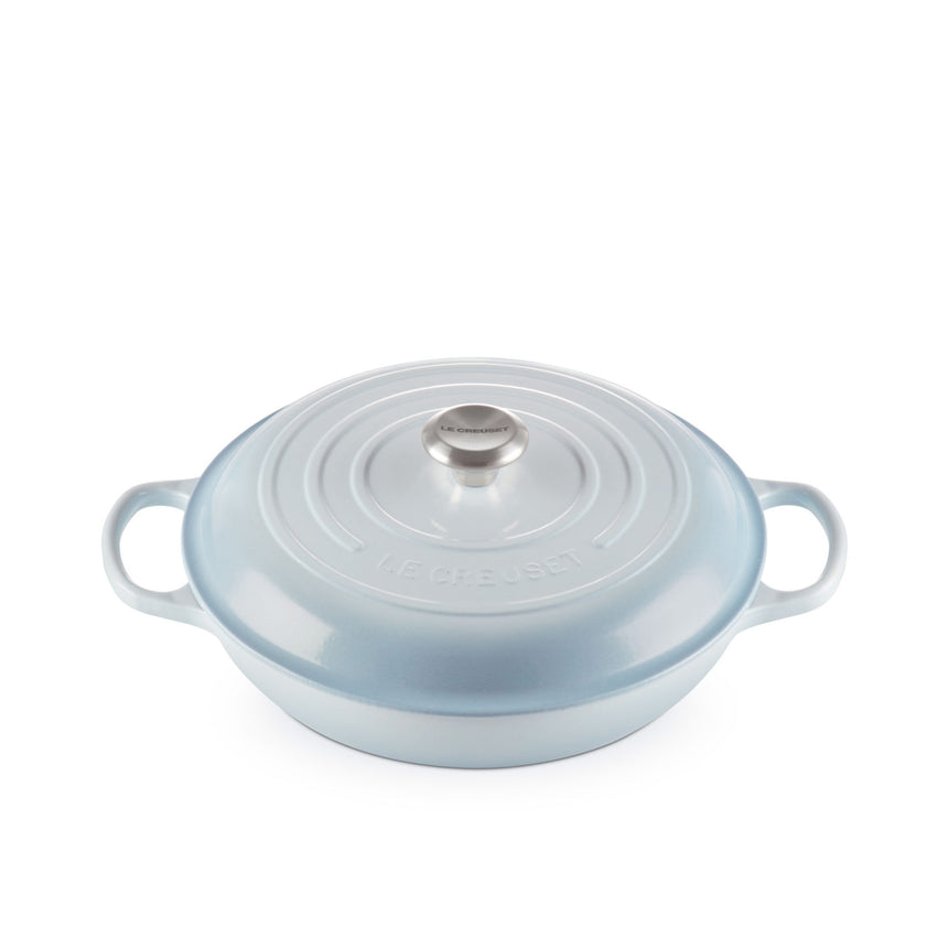 Le Creuset Signature Cast Iron Shallow Casserole Stainless Steel Knob 30cm Coastal in Blue - Image 01