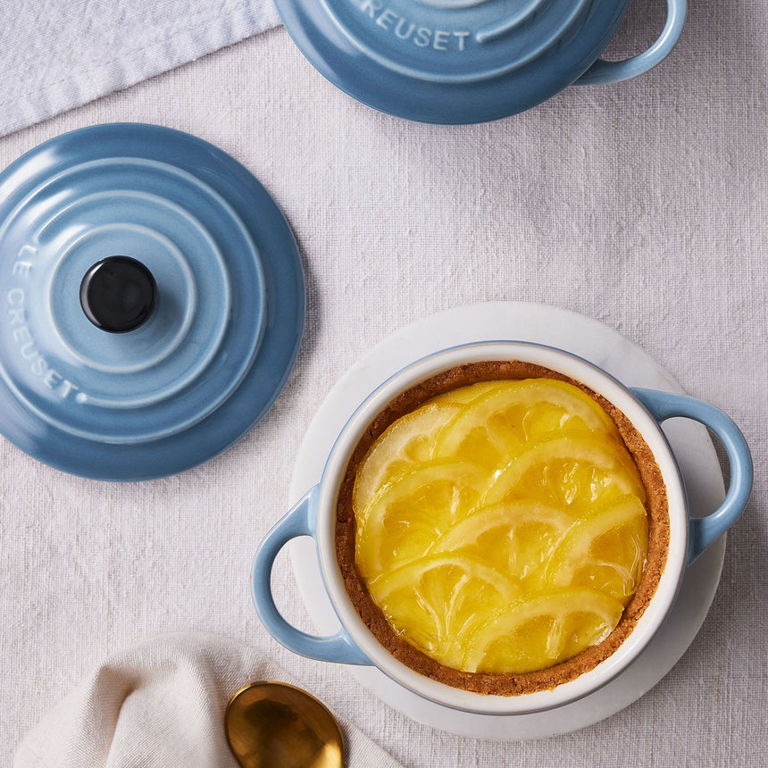 Le Creuset Stoneware Mini Round Casserole 10cm Chambray - Image 05